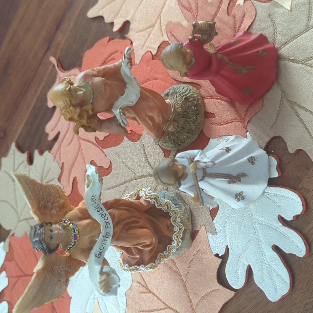 Vintage angels